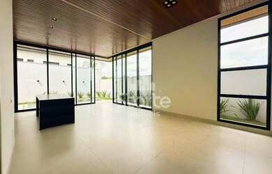 Imagem 10: Casa com 4 dormitórios à venda, 223 m² por R$ 2.600.000,00 - Condomínio...