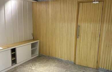 Imagem: O depósito possui 1 Vaga na garagem e 36m² de Área e está