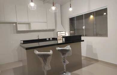 Imagem 10: CASA EM CONDOMÍNIO. Piscina, Churrasqueira, Varandae110m² de Área