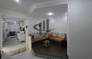 Imagem: A casa possui 4 Dormitórios, 4 Banheiros, 2 Vagas na garagem