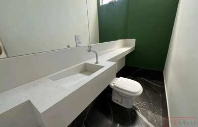 Imagem 6: Sala Comercial em CENTRO. Varandae100m² de Área