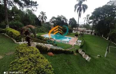 Imagem 2: Chácara em Arujá. Piscina, Churrasqueirae80m² de Área