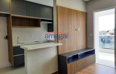 Imagem: O apartamento possui 2 Dormitórios, 1 Banheiro, 2 Vagas na