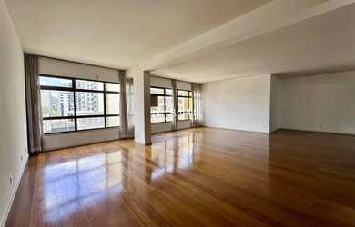 Imagem: O apartamento possui 4 Dormitórios, 4 Banheiros, 2 Vagas na