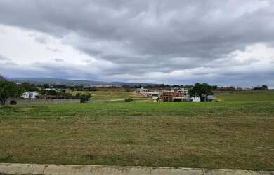 Imagem: O terreno possui 1.043m² de Área e está localizado em Parque