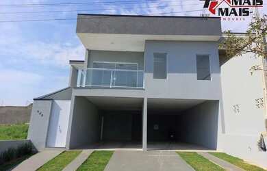 Imagem: A casa possui 3 Dormitórios, 2 Banheiros, 5 Vagas na garagem