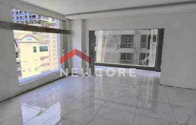 Imagem: O apartamento possui 3 Dormitórios, 4 Banheiros, 4 Vagas na