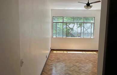 Imagem: O apartamento possui 3 Dormitórios, 2 Banheiros, 88m² de Área