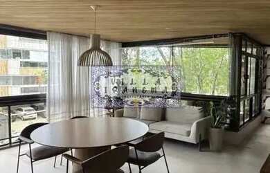 Imagem: O apartamento possui 2 Dormitórios, 3 Banheiros, 4 Vagas na