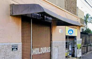 Imagem: O depósito possui 220m² de Área e está localizado em Centro