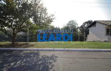 Imagem: O terreno possui 497m² de Área e está localizado em Tarumã