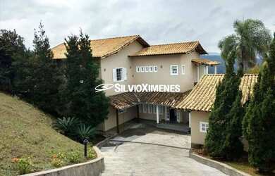 Imagem: A casa em condomínio possui 4 Dormitórios, 5 Banheiros, 5