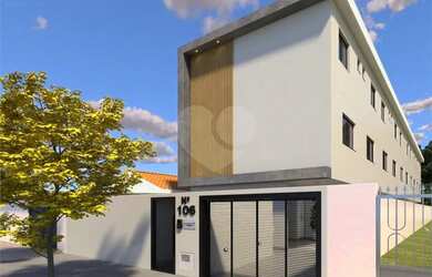 Imagem: A casa possui 2 Dormitórios, 2 Banheiros, 1 Vaga na garagem