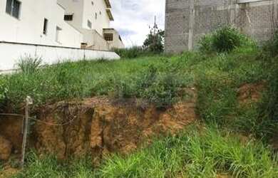 Imagem: O terreno possui 363m² de Área e está localizado em Colatina