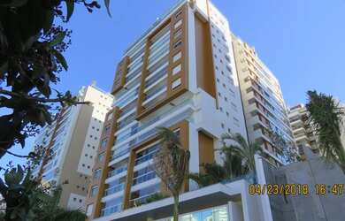 Imagem: O apartamento possui 3 Dormitórios, 2 Banheiros, 2 Vagas na