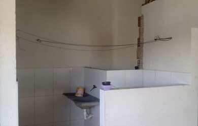 Imagem: A casa possui 2 Dormitórios, 1 Banheiro, 60m² de Área e