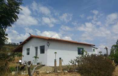 Imagem: A fazenda possui 5.000m² de Área e está localizado em Centro