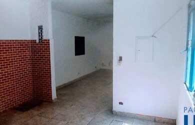 Imagem: O depósito possui 230m² de Área e está localizado em Santo