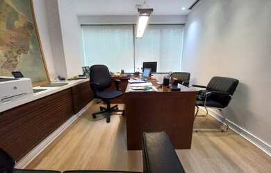 Imagem: O depósito possui 80m² de Área e está localizado em Barra