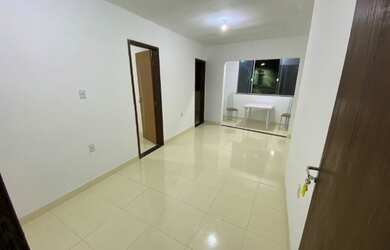 Imagem: O apartamento possui 2 Dormitórios, 1 Banheiro e Varanda e