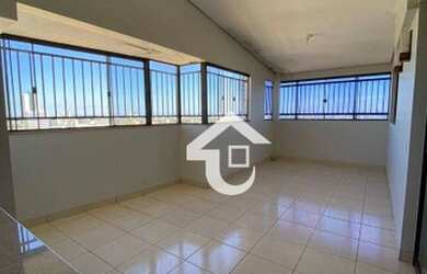 Imagem: O apartamento possui 4 Dormitórios, 3 Banheiros, 3 Vagas na