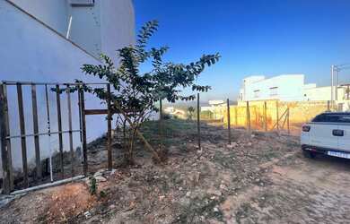 Imagem 2: Lote/condomínio a venda ,com 420 m2 por R$ 245.000