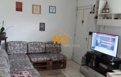 Imagem: O apartamento possui 2 Dormitórios, 1 Banheiro, 1 Vaga na garagem