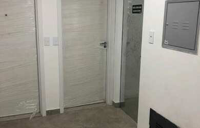 Imagem: O apartamento possui 2 Dormitórios, 1 Banheiro, 2 Vagas na