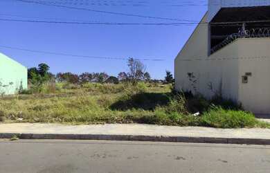 Imagem: O terreno possui 363m² de Área e está localizado em Jardim