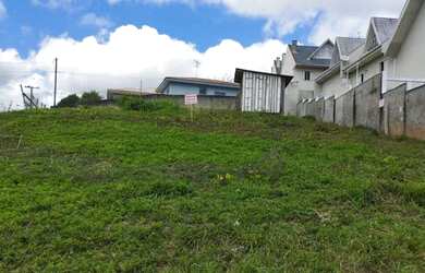 Imagem: O terreno possui 240m² de Área e está localizado em Campo