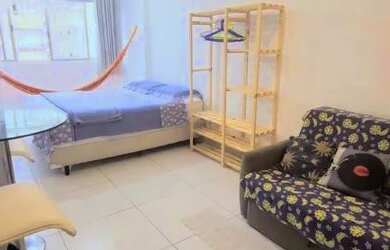 Imagem: O apartamento possui 1 Dormitório, 1 Vaga na garagem e está