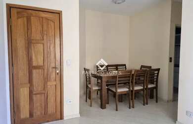 Imagem: O apartamento possui 3 Dormitórios, 1 Banheiro, 3 Vagas na