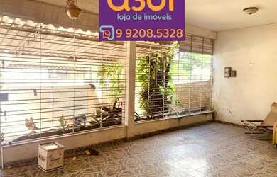 Imagem: A casa possui 5 Dormitórios, 3 Banheiros, 4 Vagas na garagem