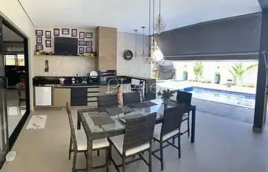 Imagem 10: Venda Casa com 236,00 metroQuadrado, 3 dormitório s , 2 vaga s . Swiss...