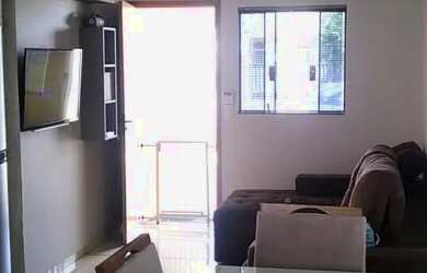 Imagem: A casa possui 2 Dormitórios, 1 Banheiro, 1 Vaga na garagem