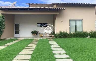 Imagem: A casa em condomínio possui 3 Dormitórios, 2 Banheiros, 4