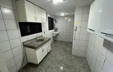 Imagem: O apartamento possui 3 Dormitórios, 3 Banheiros, 2 Vagas na