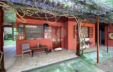 Imagem: A casa em condomínio possui 3 Dormitórios, 4 Banheiros, 4