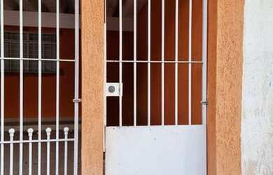 Imagem: A casa possui 1 Dormitório, 1 Banheiro e 35m² de Área e está