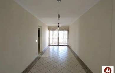 Imagem: O depósito possui 2 Vagas na garagem, 72m² de Área e está