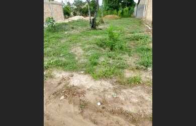 Imagem: O terreno possui 300m² de Área e está localizado em Área