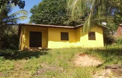 Imagem: A casa possui 2 Dormitórios, 2 Banheiros, 3 Vagas na garagem