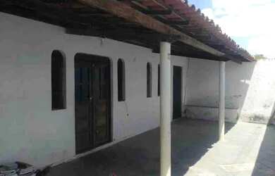 Imagem: A casa para alugar possui 4 Dormitórios, 3 Banheiros e 1 Vaga