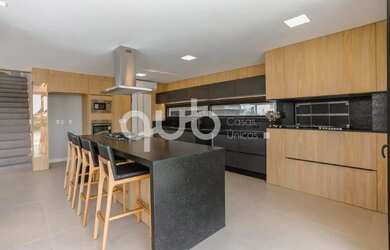 Imagem 13: Sobrado à venda, 6 quartos, 6 suítes, 2 vagas, Condomínio Celebration...