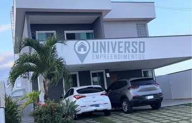 Imagem: A casa em condomínio possui 4 Dormitórios, 3 Banheiros, 3