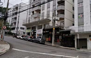 Imagem: O apartamento possui 2 Dormitórios, 1 Banheiro e 70m² de Área