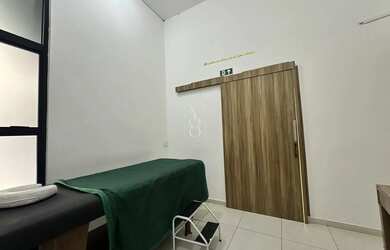 Imagem 13: Sala Comercial Ampla e Estruturada, com 4 Salas e Mezanino no Bigorrilho