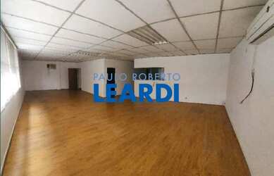 Imagem: O depósito possui 120m² de Área e está localizado em Barra