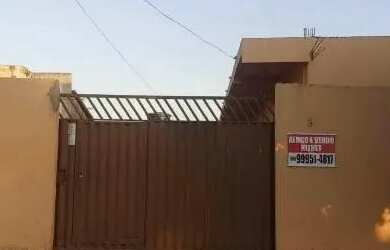 Imagem: A kitnet possui 1 Dormitório, 1 Banheiro, 1 Vaga na garagem