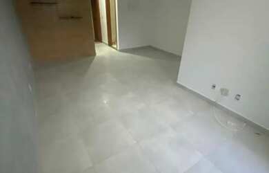 Imagem 1: PS.: ALUGO APTO 2/4 QUARTOS E VARANDA NA PONTA VERDE